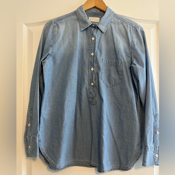 J. Crew Classic Chambray popover. Size 10 - Picture 1 of 5